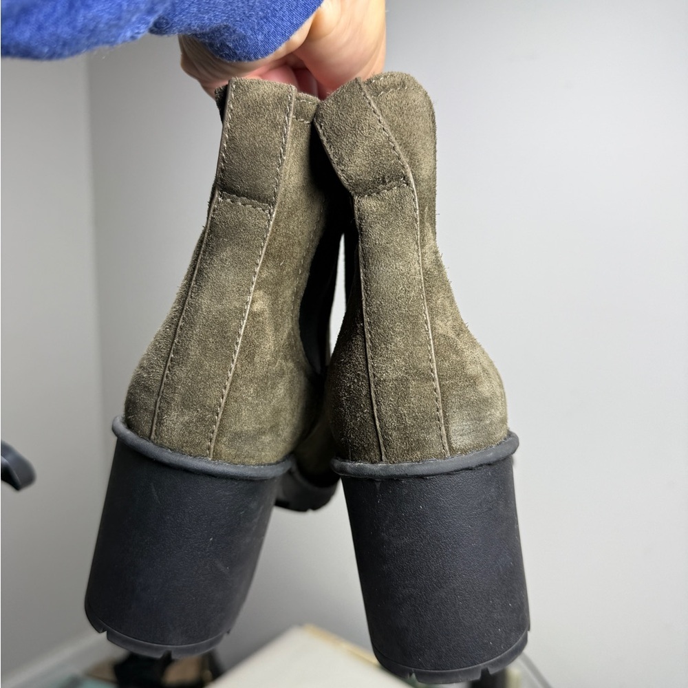 Vince Henderson Water Repellant Heeled Chelsea Boot 8.5M - Picture 7 of 11